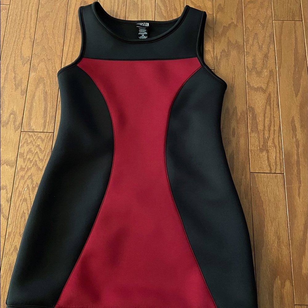 Hot Topic Marvel Her Universe  Black Widow Dress